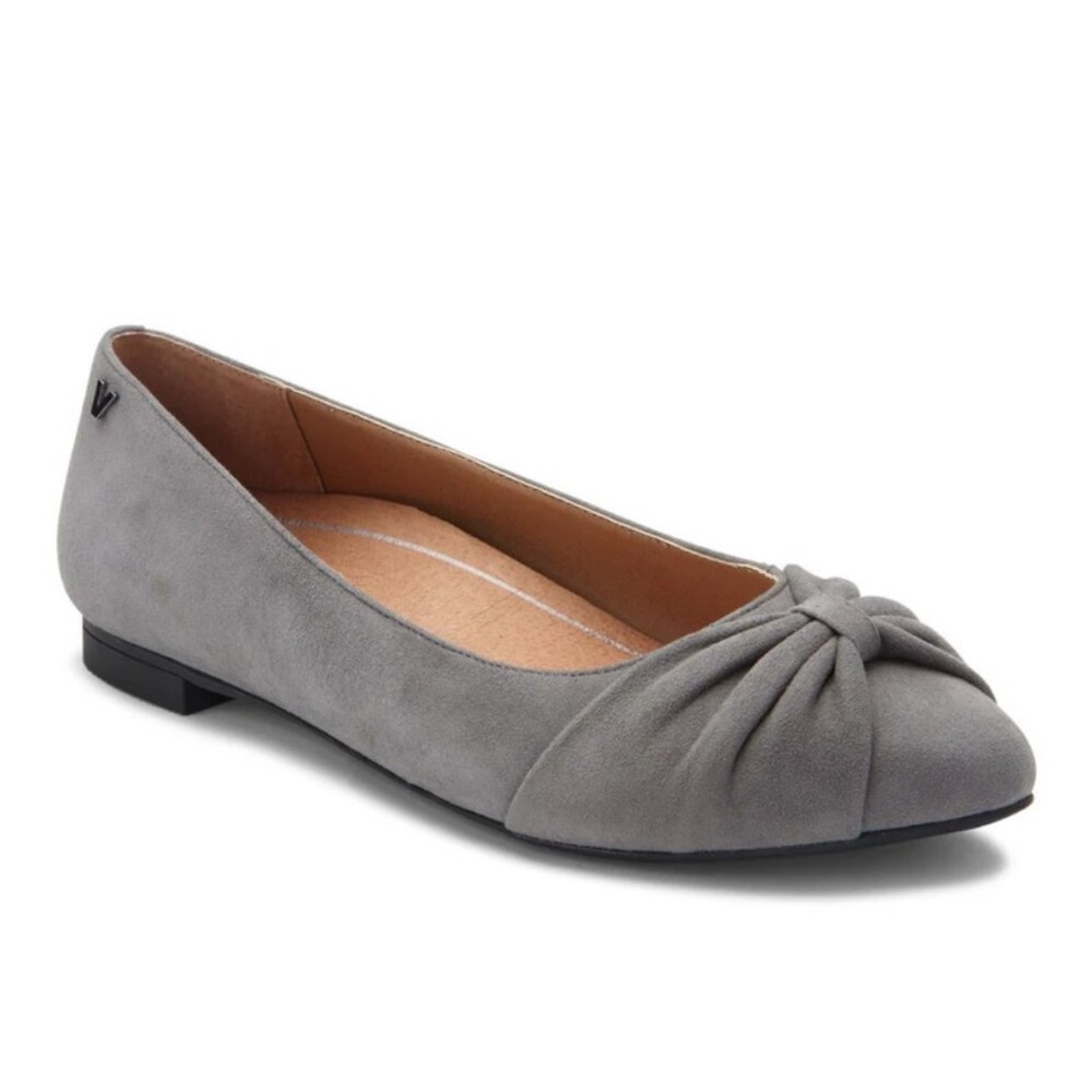 Vionic Gray Suede Bow Flats | Size 8 | Gramercy Style
